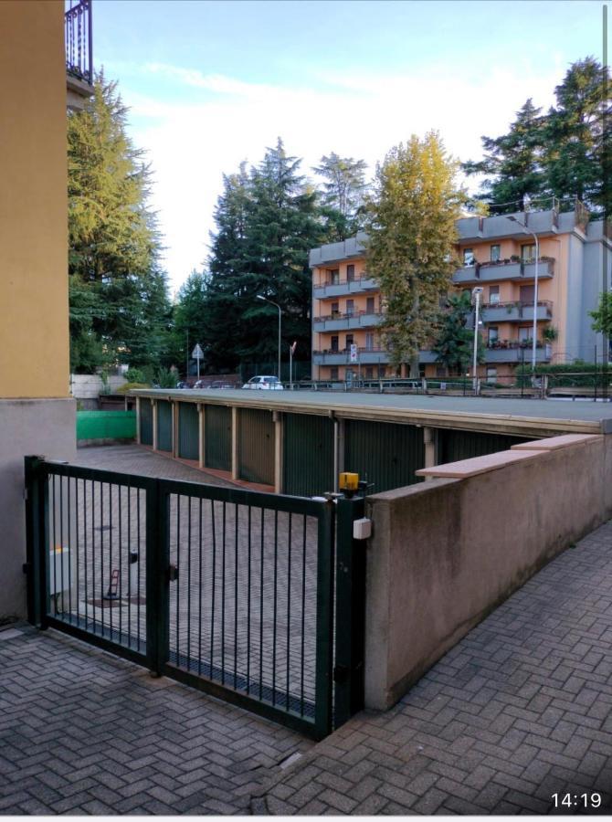 Bellisimo Apartamento A Nuovo, Garage In Propieta Apartment Арона Екстериор снимка