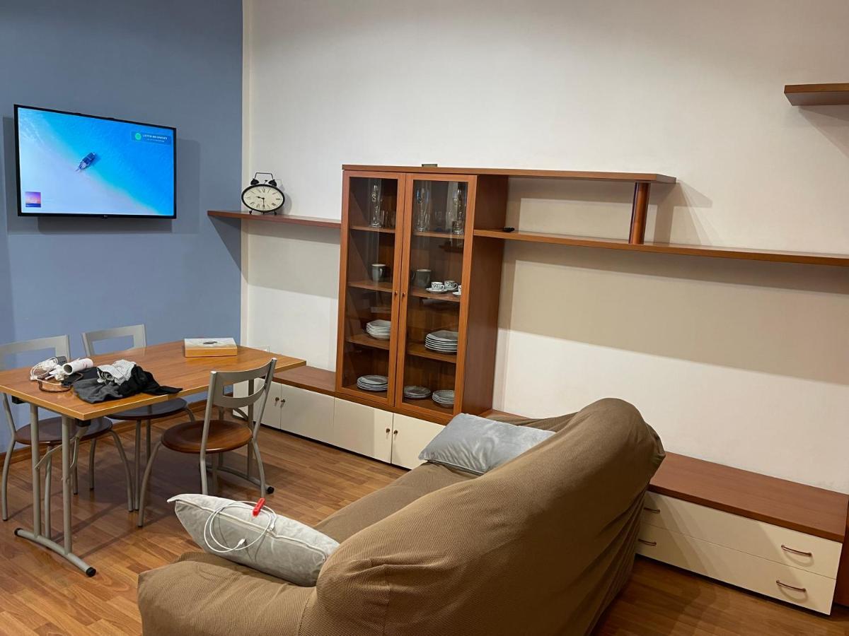 Bellisimo Apartamento A Nuovo, Garage In Propieta Apartment Арона Екстериор снимка