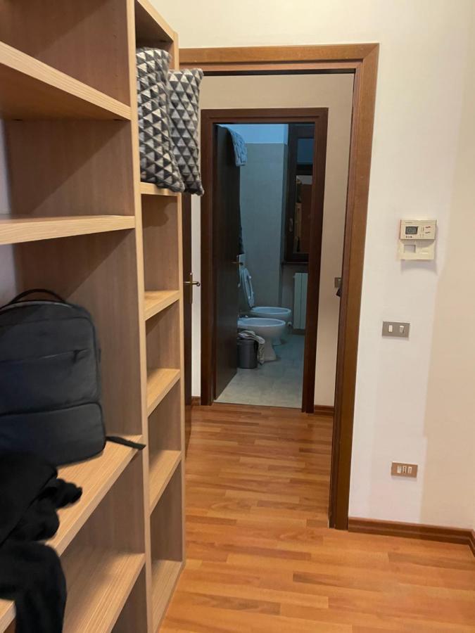 Bellisimo Apartamento A Nuovo, Garage In Propieta Apartment Арона Екстериор снимка
